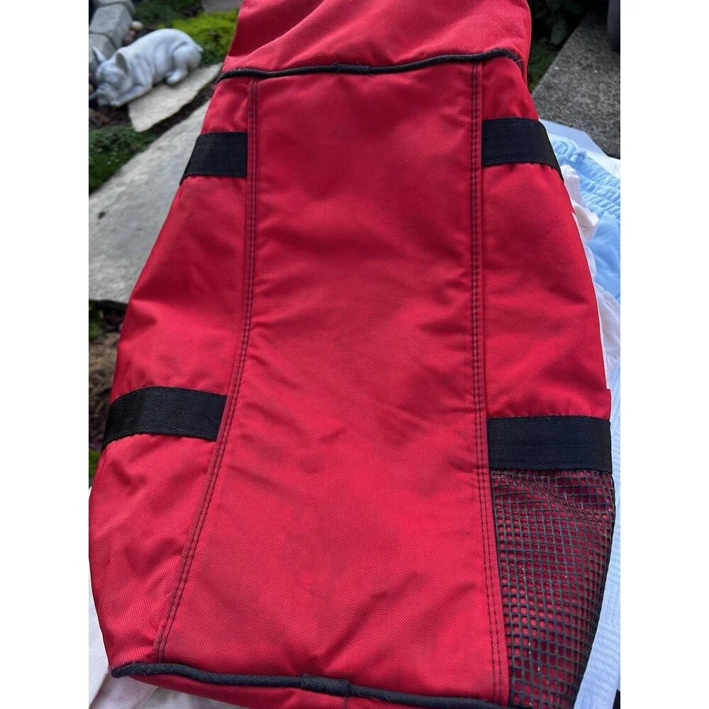 Vintage 1990’s Marlboro Adventure Team Red Duffle Bag Travel Gym Bag Nice